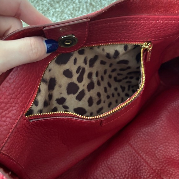 Dolce & Gabbana | Women's Red Leather Shoulder Bag - Picture 15 of 15